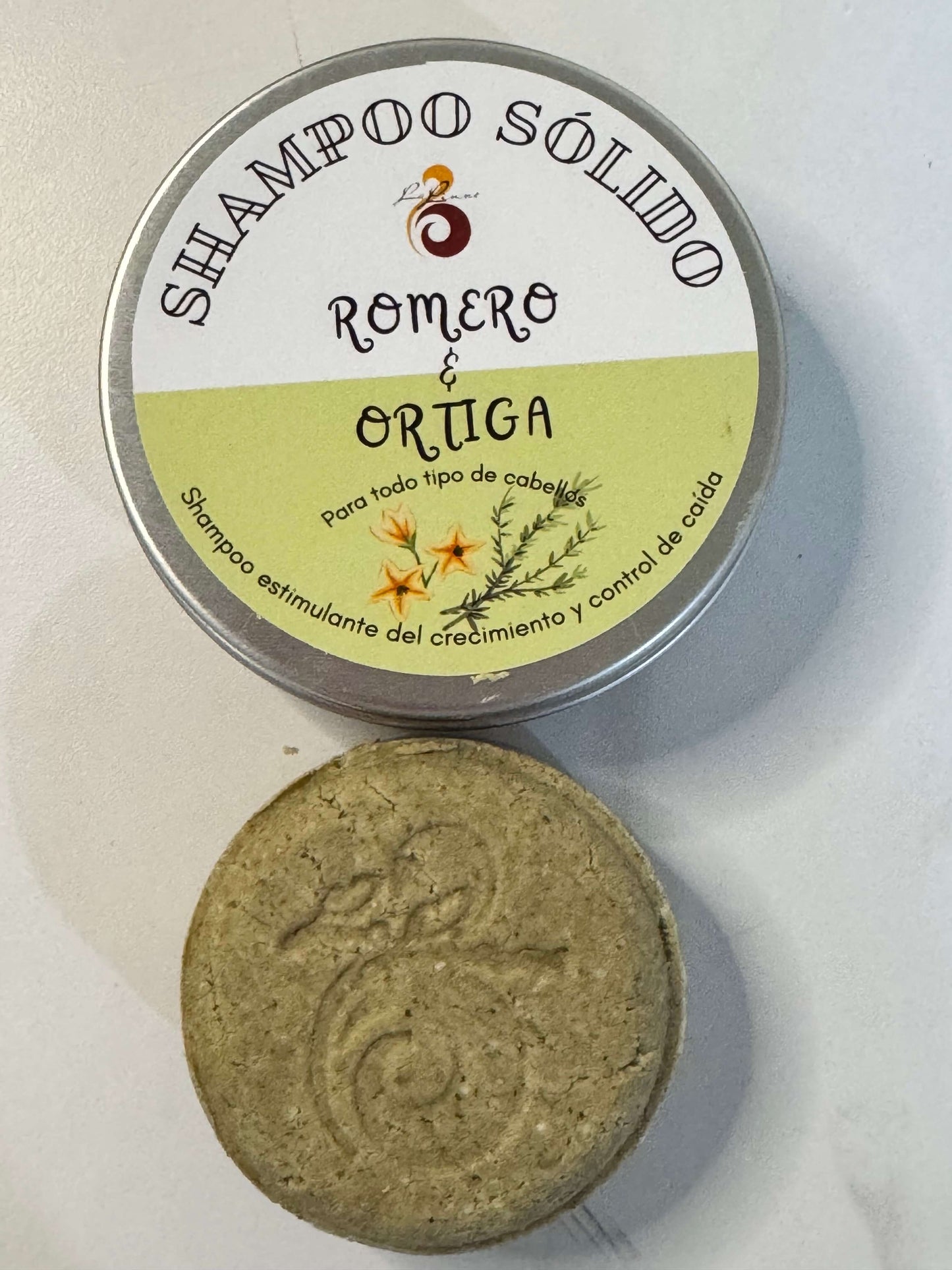 Shampoo sólido de romero y ortiga . fortalece y estimula el crecimiento del cabello