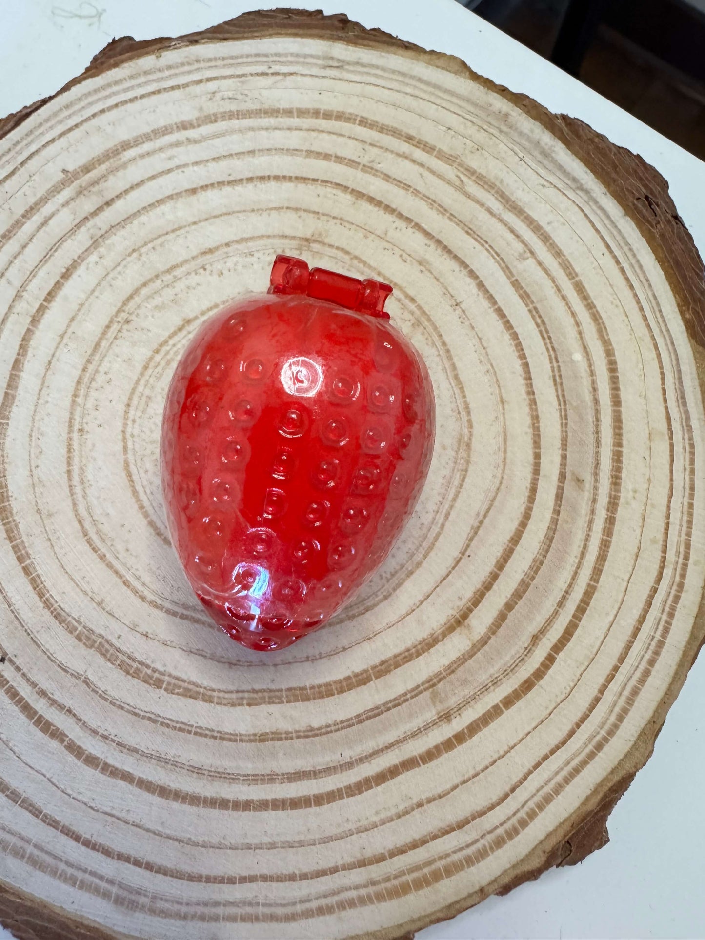 Pack labial frutilla + jabón  de pulpa de frutilla - hidratación y aroma natural