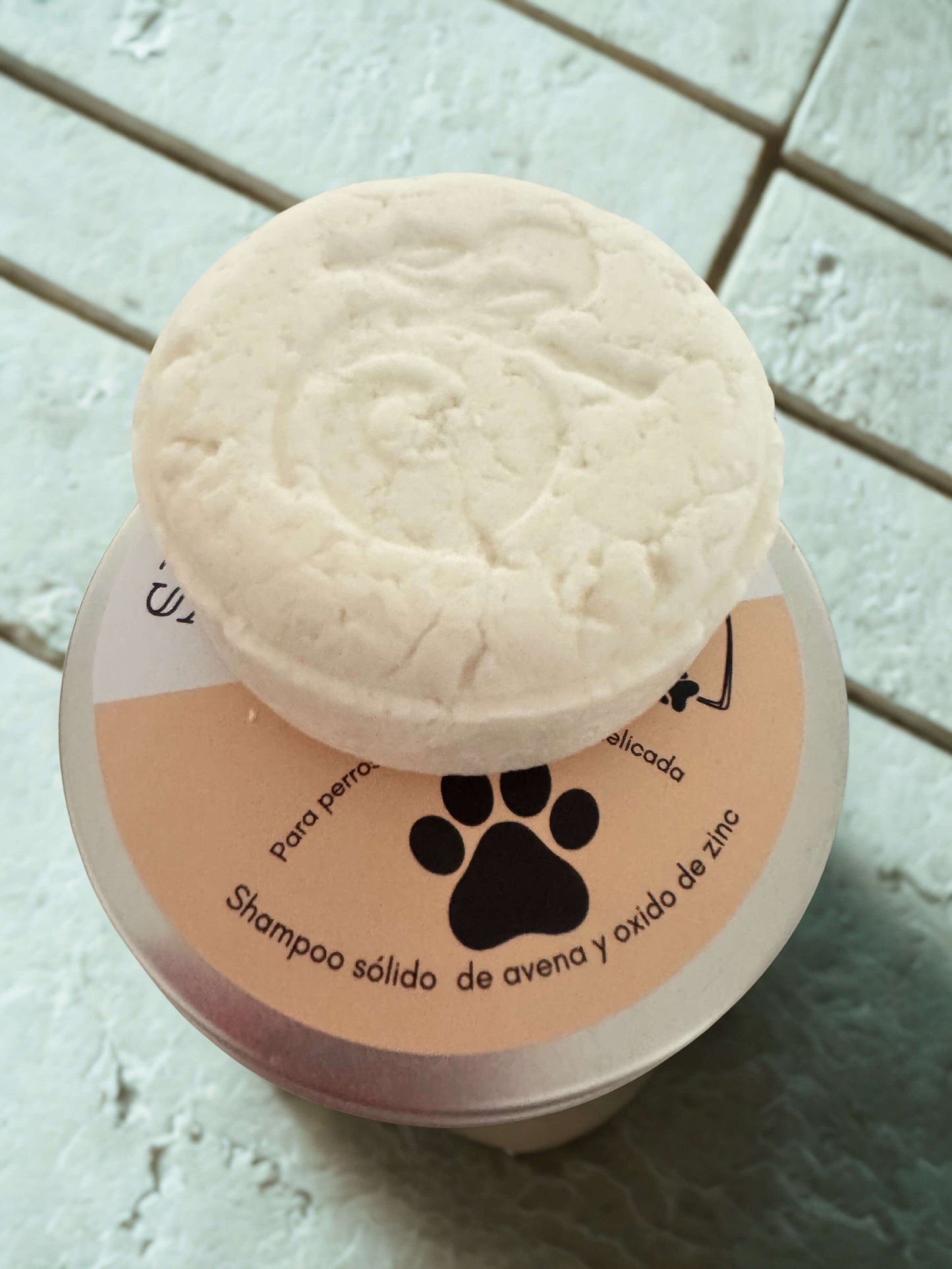 Shampoo sólido de avena para mascotas - limpieza suave para piel sensible